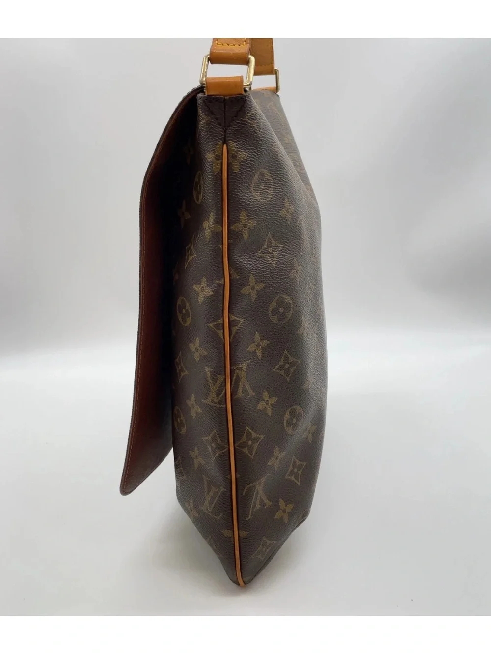 Authentic LV Musette Monogram Canvas Crossbody Bag Made in France **Dust Bag
